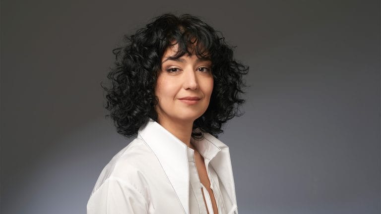 Alaleh Nejafian: “El amor trae conmoción y conflicto”