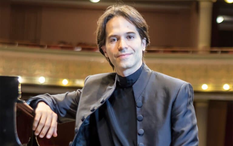 Horacio Lavandera: “He roto muchas estructuras en la música clásica”