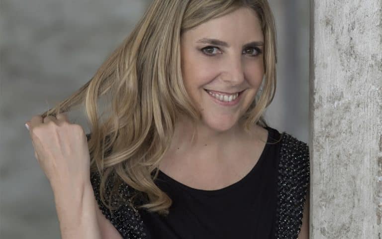 Café con Belén Mackinlay: “Soy una artista del vivo”