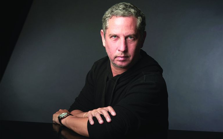 Café con Guillermo Martínez: “Mi relato policial es un acto de ilusionismo”