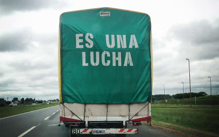 Viaje al corazón y a la fe del camionero