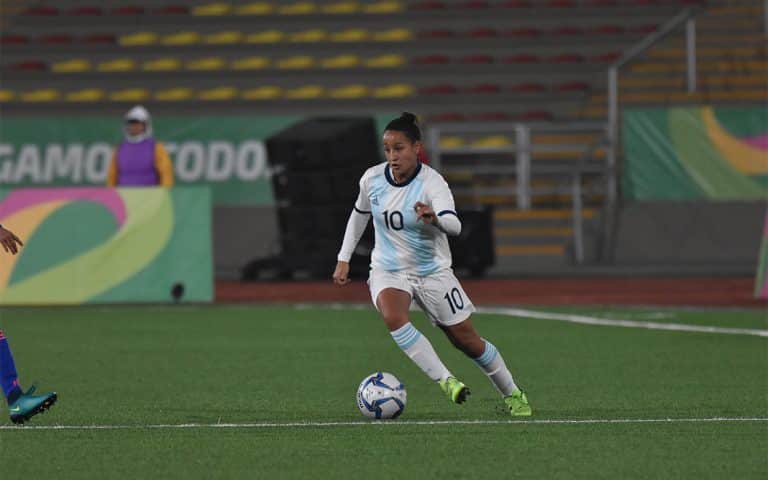 Dalila Ippolito: A pura gambeta