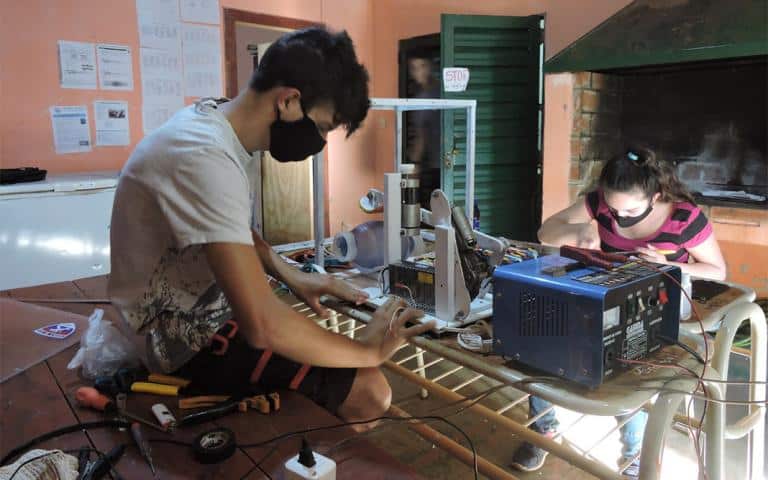 En plena pandemia, crearon un respirador mecánico