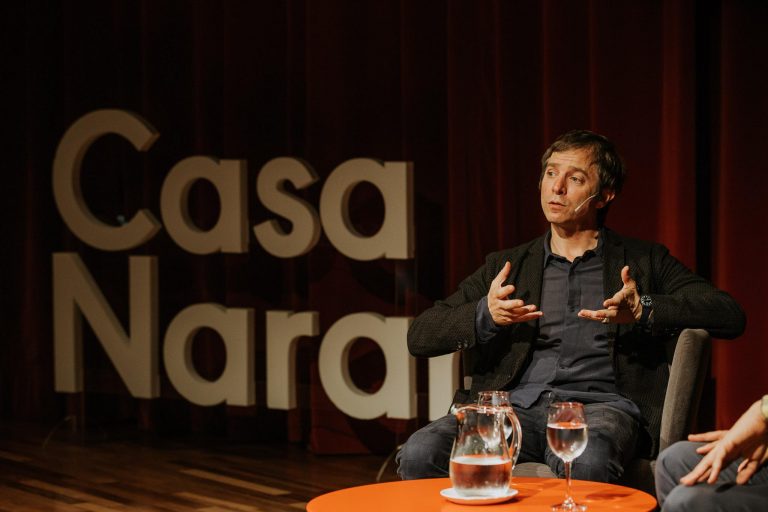 «REAL» de Leandro Erlich llegó a Casa Naranja