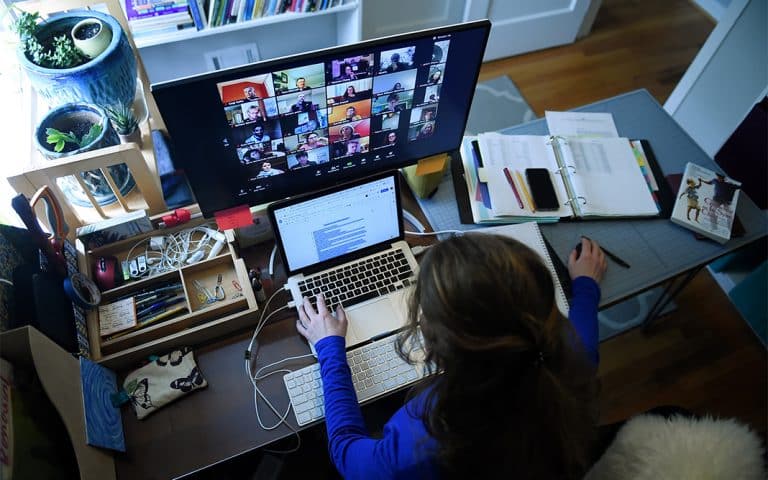 Los docentes, en la cúspide de la consideración social