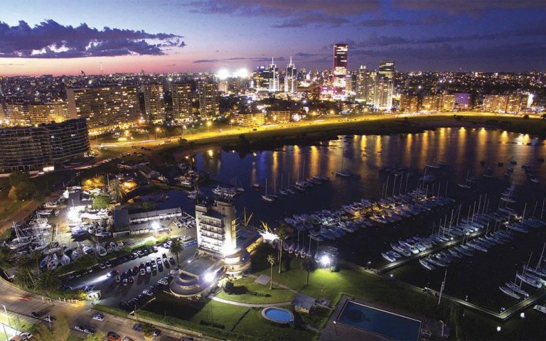 Montevideo,  la ciudad pronta