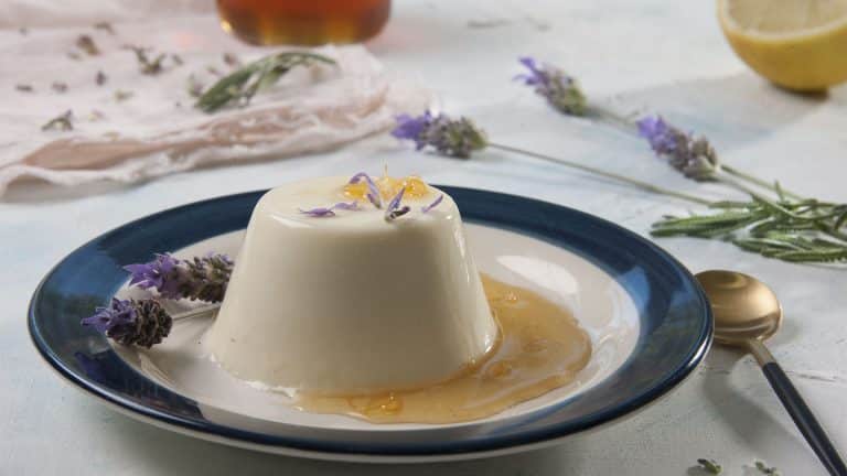 PANNA COTTA CON LAVANDA