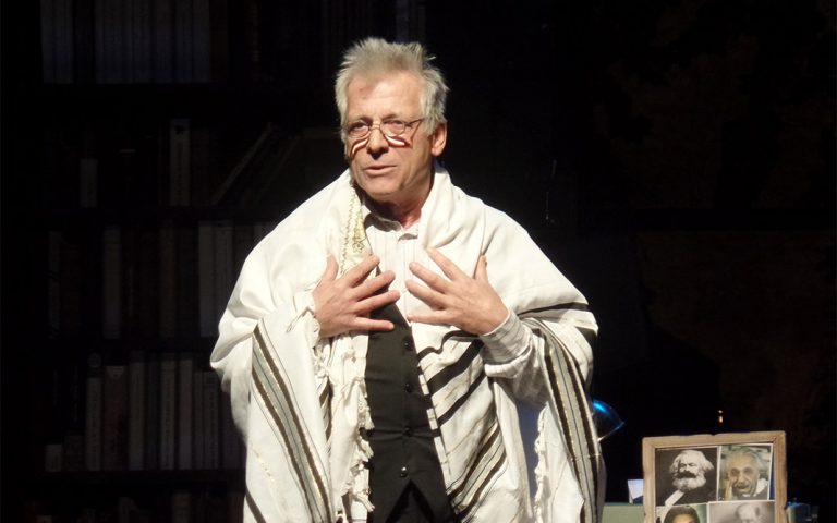 GERARDO ROMANO: “Es un teatro que modifica el alma”