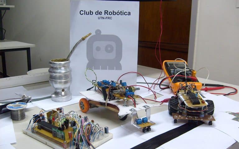 Un club de robótica en la universidad