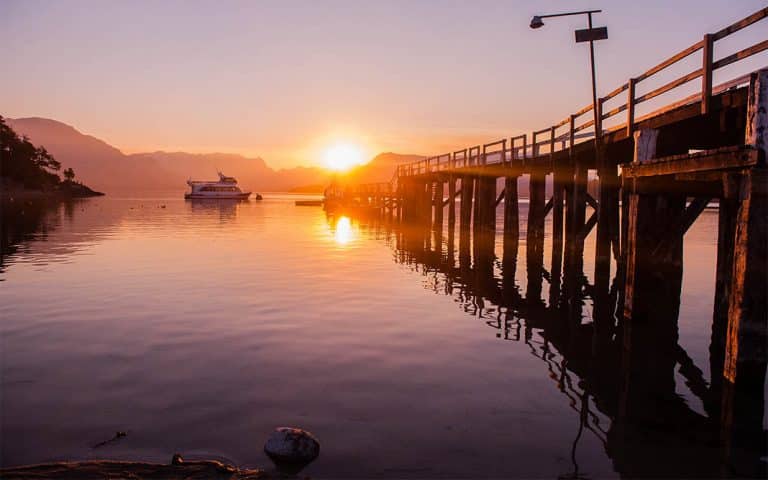 Villa La Angostura: Una aldea  muy parecida al paraíso