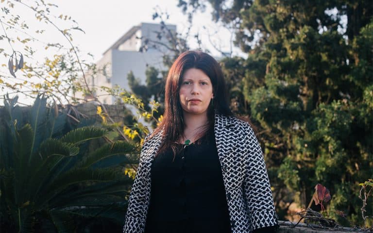 Dolores Reyes: “La literatura obliga a detenerte en una historia”