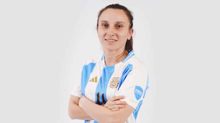 AGOSTINA CHIESA: UNA LUCHA MUNDIAL