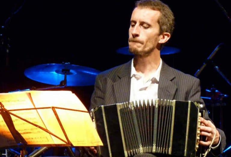 DAMIÁN TORRES “El tango tiene el vuelo de la música clásica”