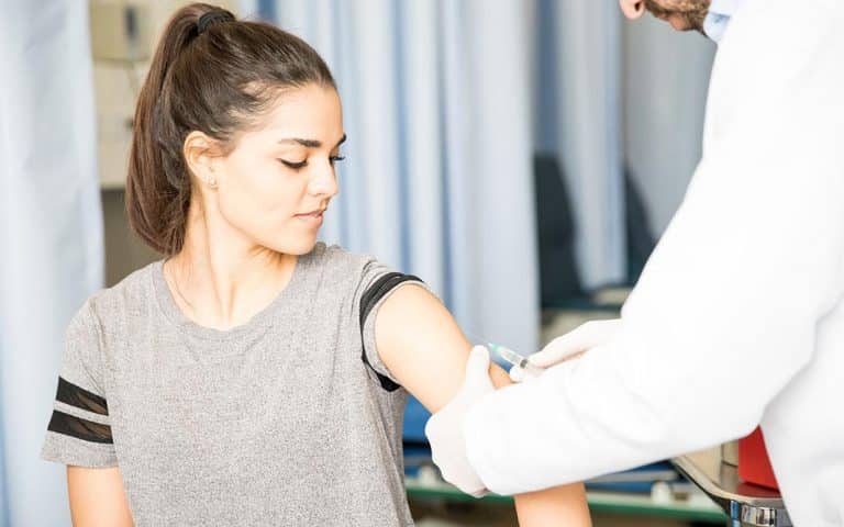 Vacunas: calendario adulto al día