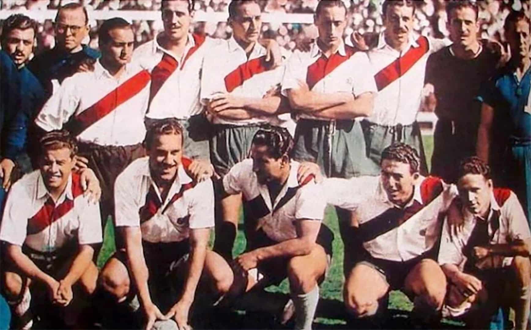 El día que River dio su primera vuelta olímpica en La Bombonera ...