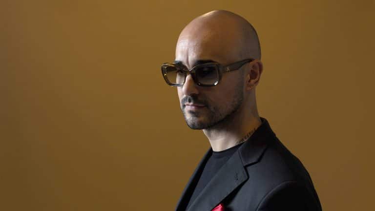 ABEL PINTOS HOMENAJEA A LA MÚSICA LATINOAMERICANA EN SU NUEVO EP “GRACIAS A LA VIDA”