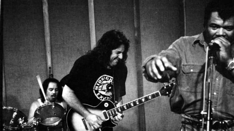 DE UN CINE DE PUEBLO EN SANTA FE AL RESTO DEL PAÍS: “ALGO HA CAMBIADO” INICIA SU ESTRENO NACIONAL