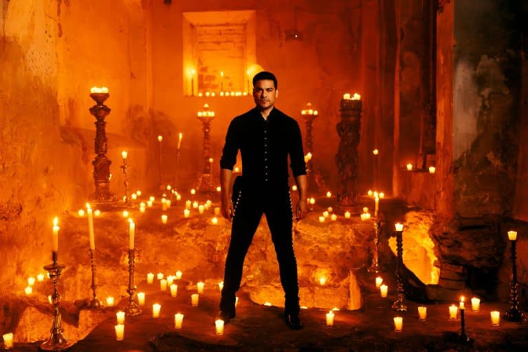 CARLOS RIVERA LANZA “ALGUIEN”, QUE CONECTA CON SUS RAÍCES MEXICANAS