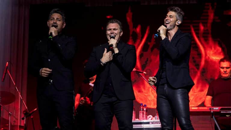 DESTINO SAN JAVIER PRESENTA SU NUEVO ÁLBUM