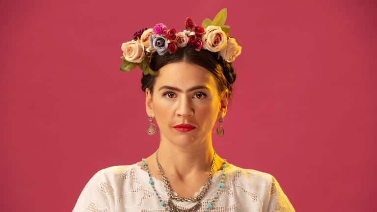 LAURA AZCURRA DEBUTA EN BUENOS AIRES CON “FRIDA VIVA LA VIDA”