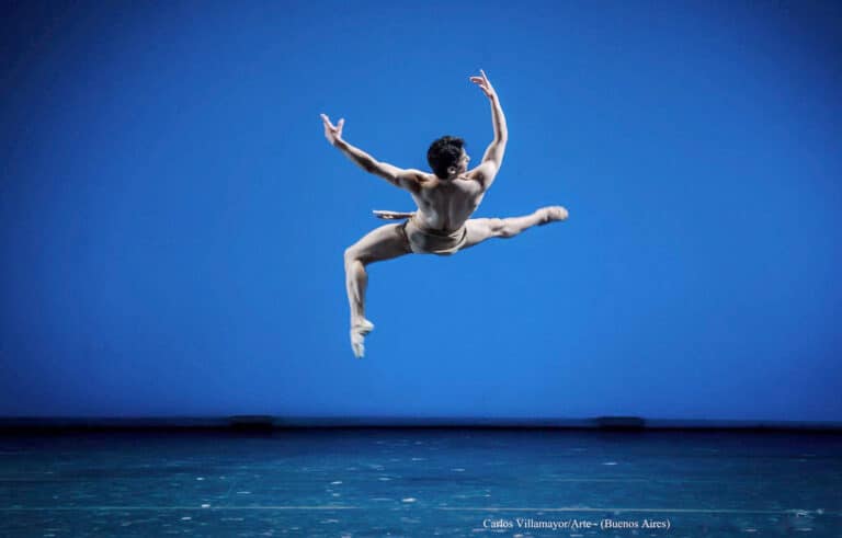 EL RENOMBRADO BAILARÍN HERMAN CORNEJO LLEGA A LA ARGENTINA