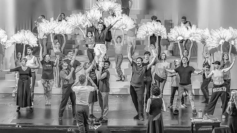 “LA REVISTA DEL CERVANTES”, UN ESPECTÁCULO QUE CELEBRA EL ESPLENDOR DE LOS AÑOS LOCOS EN ARGENTINA