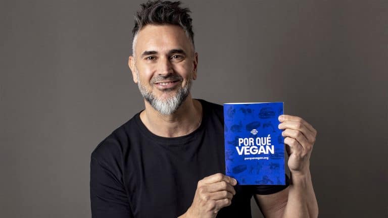 LA GUÍA DE LEO MONTERO Y LIZ SOLARI QUE PROMUEVE EL VEGANISMO