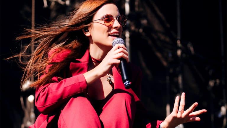 MANU MARTÍNEZ ANUNCIA SU GIRA NACIONAL