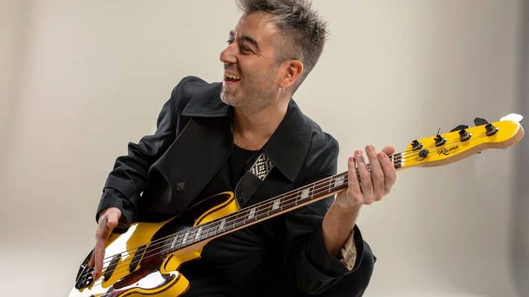 MATEO MORENO LANZA “NÓMADAS”