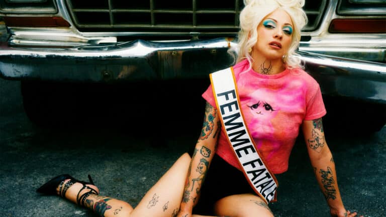 MON LAFERTE EXPLORA EL MISTERIO Y EL PODER DE LA MUJER EN SU NUEVO ÁLBUM