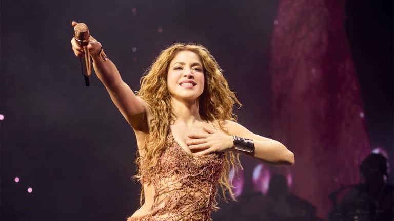 SHAKIRA SE DESPIDE DE LATINOAMÉRICA EN EL ESTADIO DE VÉLEZ