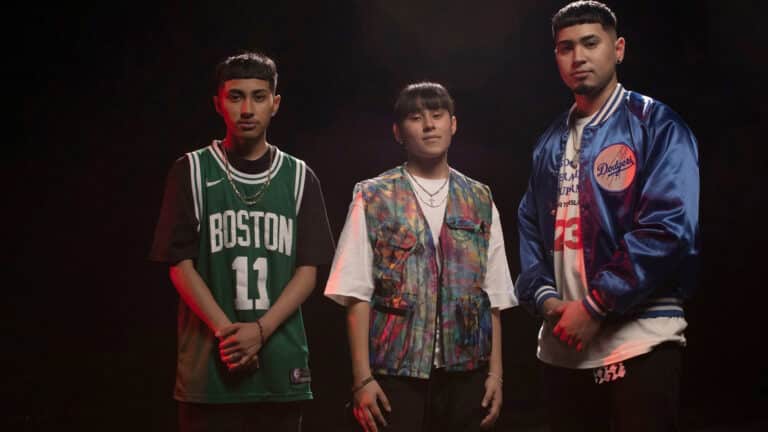 YAHRITZA Y SU ESENCIA REGRESAN CON SU TEMA “OÍDOS SORDOS”